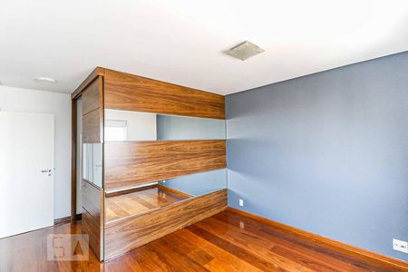 Suíte 1 de apartamento à venda com 3 quartos, 250m² em Santo Amaro, São Paulo