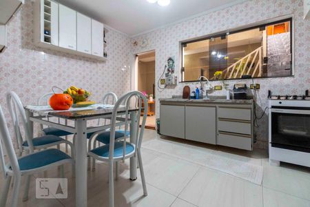 Casa à venda com 160m², 3 quartos e 2 vagas Casa à venda com 160m², 3 quartos e 2 vagasCozinha