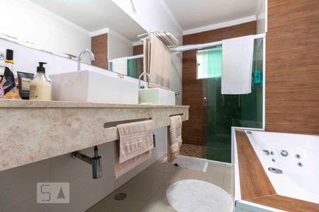 Casa à venda com 160m², 3 quartos e 2 vagas Casa à venda com 160m², 3 quartos e 2 vagasBanheiro Quarto 3 - Suite