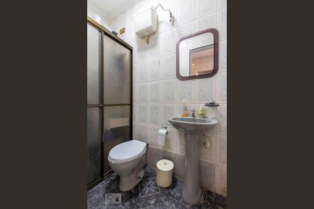 Casa à venda com 160m², 3 quartos e 2 vagas Casa à venda com 160m², 3 quartos e 2 vagasBanheiro Externo