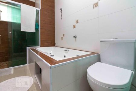 Casa à venda com 160m², 3 quartos e 2 vagas Casa à venda com 160m², 3 quartos e 2 vagasBanheiro Quarto 3 - Suite