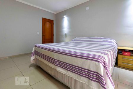Casa à venda com 160m², 3 quartos e 2 vagas Casa à venda com 160m², 3 quartos e 2 vagasQuarto 3 - Suite