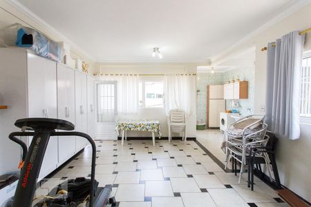 Casa à venda com 350m², 4 quartos e 4 vagasSalão