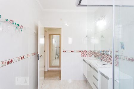 Casa à venda com 350m², 4 quartos e 4 vagasBanheiro da Suíte 3