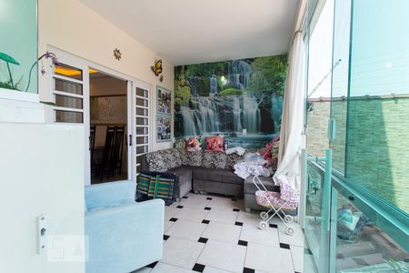 Casa à venda com 350m², 4 quartos e 4 vagasVaranda da Cozinha