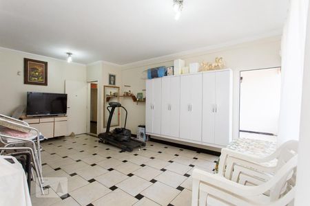 Casa à venda com 350m², 4 quartos e 4 vagasSalão