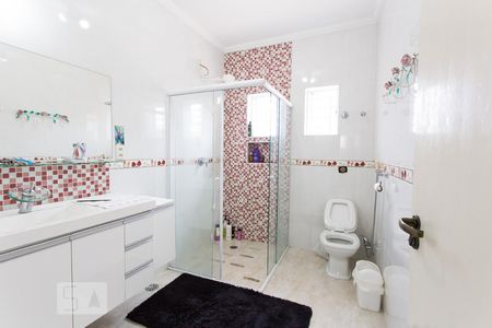 Casa à venda com 350m², 4 quartos e 4 vagasBanheiro da Suíte 3