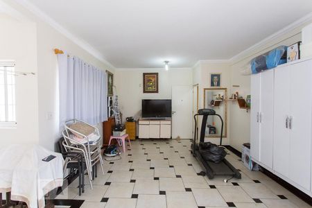 Casa à venda com 350m², 4 quartos e 4 vagasSalão