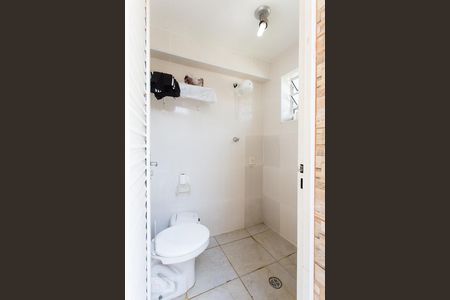 Casa à venda com 350m², 4 quartos e 4 vagasBanheiro de Serviço