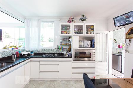 Casa à venda com 350m², 4 quartos e 4 vagasCozinha