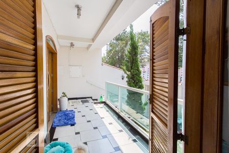 Casa à venda com 350m², 4 quartos e 4 vagasVaranda da Sala e Suíte 1