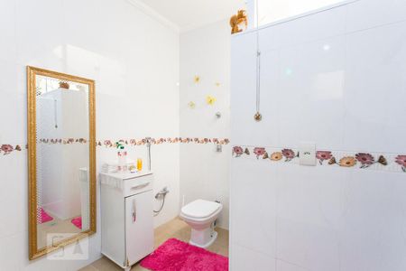 Casa à venda com 350m², 4 quartos e 4 vagasBanheiro da Suíte 2