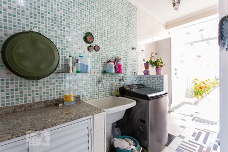 Casa à venda com 350m², 4 quartos e 4 vagasÁrea de Serviço 2