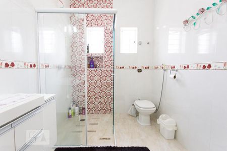 Casa à venda com 350m², 4 quartos e 4 vagasBanheiro da Suíte 3