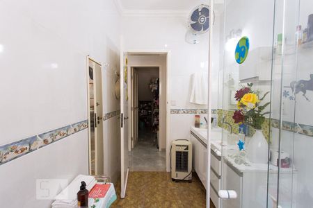 Casa à venda com 350m², 4 quartos e 4 vagasBanheiro Social