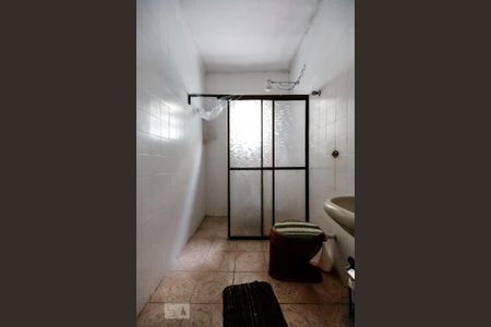 Casa à venda com 100m², 2 quartos e 1 vaga Casa à venda com 100m², 2 quartos e 1 vagaBanheiro