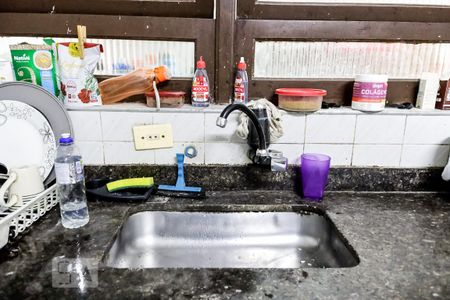 Casa à venda com 100m², 2 quartos e 1 vaga Casa à venda com 100m², 2 quartos e 1 vagaCozinha