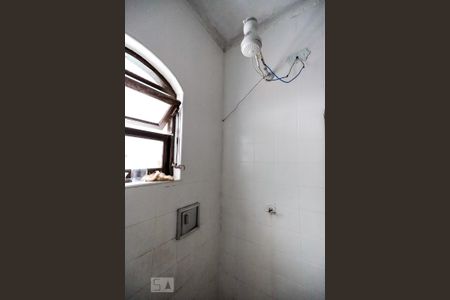 Casa à venda com 100m², 2 quartos e 1 vaga Casa à venda com 100m², 2 quartos e 1 vagaBanheiro