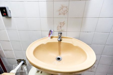 Casa à venda com 100m², 2 quartos e 1 vaga Casa à venda com 100m², 2 quartos e 1 vagaBanheiro da Suíte