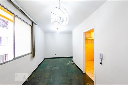 Sala de Apartamento com 3 quartos, 75m² Carlos Prates