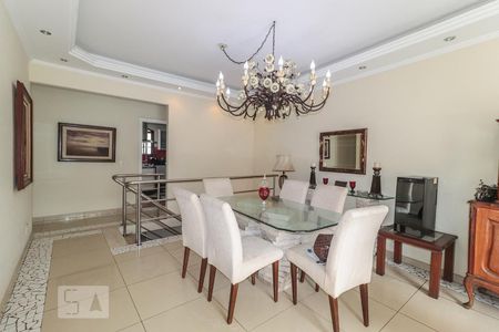 Sala de casa de condomínio à venda com 5 quartos, 800m² em Freguesia de Jacarepaguá, Rio de Janeiro