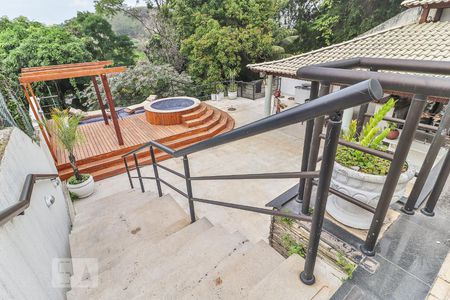 Casa de condomínio à venda com 800m², 5 quartos e 4 vagasÁrea Externa Coberta 3º Andar Inferior