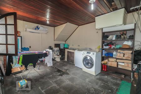 Casa de condomínio à venda com 800m², 5 quartos e 4 vagasLavanderia
