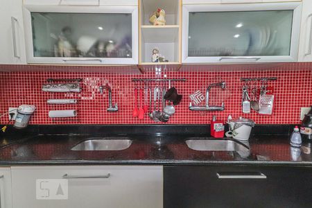 Casa de condomínio à venda com 800m², 5 quartos e 4 vagasCozinha