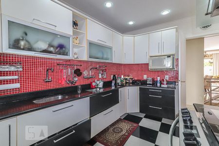 Casa de condomínio à venda com 800m², 5 quartos e 4 vagasCozinha