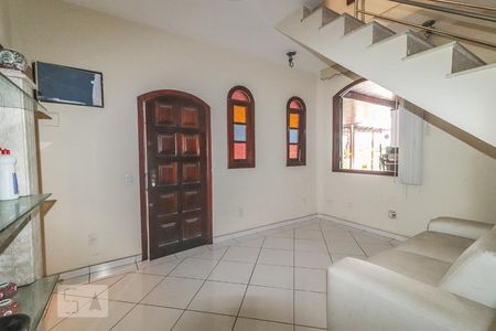 Casa de condomínio à venda com 800m², 5 quartos e 4 vagasSaleta