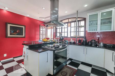 Casa de condomínio à venda com 800m², 5 quartos e 4 vagasCozinha