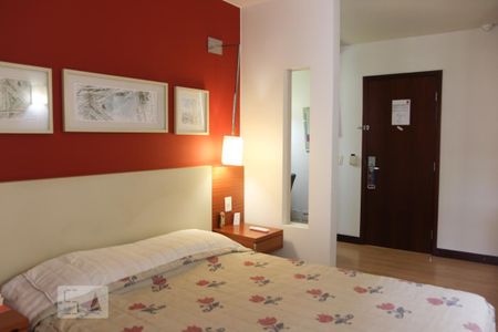 Quarto de apartamento à venda com 1 quarto, 40m² em Asa Norte, Brasília