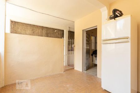 Casa à venda com 160m², 2 quartos e sem vaga Casa à venda com 160m², 2 quartos e sem vagaQuintal