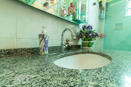 Apartamento à venda com 78m², 2 quartos e sem vaga Apartamento à venda com 78m², 2 quartos e sem vagaBanheiro