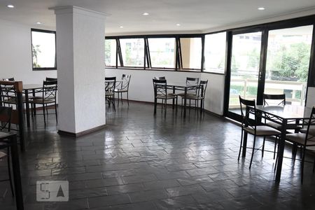 Apartamento à venda com 60m², 2 quartos e 1 vagaÁrea comum - Salão de festas