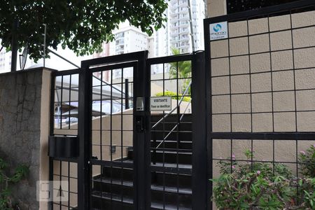 Apartamento à venda com 60m², 2 quartos e 1 vagaFachada