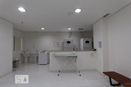 Apartamento à venda com 89m², 2 quartos e 2 vagasLavanderia