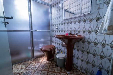 Casa à venda com 184m², 3 quartos e 4 vagasBanheiro