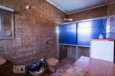 Casa à venda com 184m², 3 quartos e 4 vagasBanheiro da Suíte