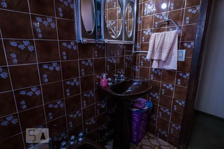 Casa à venda com 184m², 3 quartos e 4 vagasBanheiro