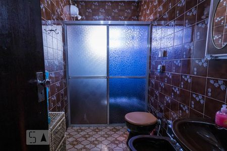 Casa à venda com 184m², 3 quartos e 4 vagasBanheiro