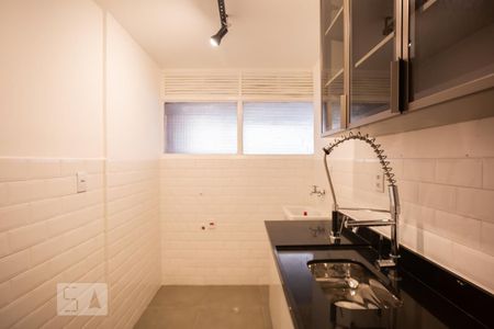 Cozinha de apartamento para alugar com 2 quartos, 55m² em Higienópolis, São Paulo