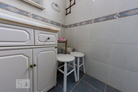 Apartamento para alugar com 93m², 3 quartos e sem vagaBanheiro
