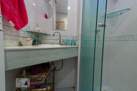 Apartamento para alugar com 93m², 3 quartos e sem vagaBanheiro