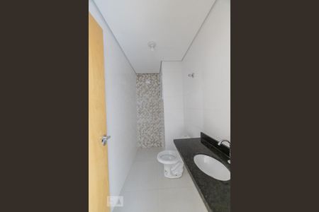 Banheiro Social de apartamento para alugar com 2 quartos, 50m² em Vila Ema, São Paulo