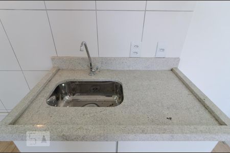 Cozinha de apartamento à venda com 2 quartos, 36m² em Chácara Inglesa, São Paulo