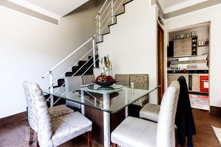 Sala de casa de condomínio à venda com 3 quartos, 134m² em Vila Germinal, São Paulo