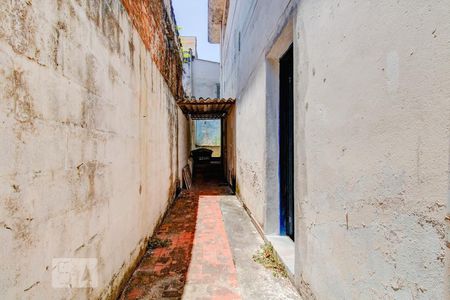 Casa à venda com 300m², 2 quartos e sem vagaCorredor externo