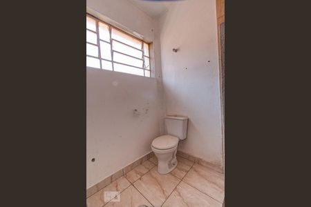 Casa à venda com 300m², 2 quartos e sem vagaBanheiro