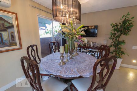 Apartamento à venda com 169m², 4 quartos e 1 vagaSala 2 (2º andar)